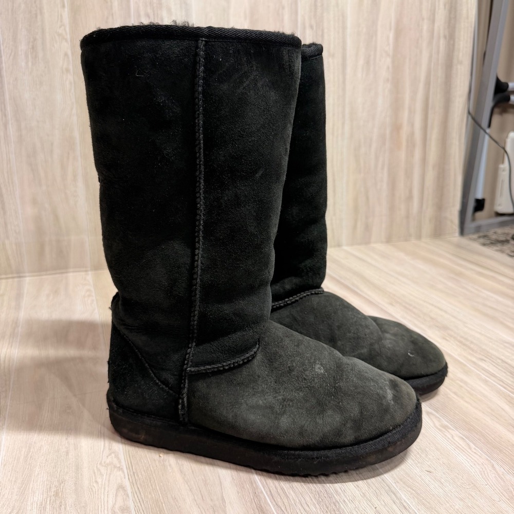 UGG Australia Classic Tall 5815 Black Suede Sheepskin Boots Womens 7